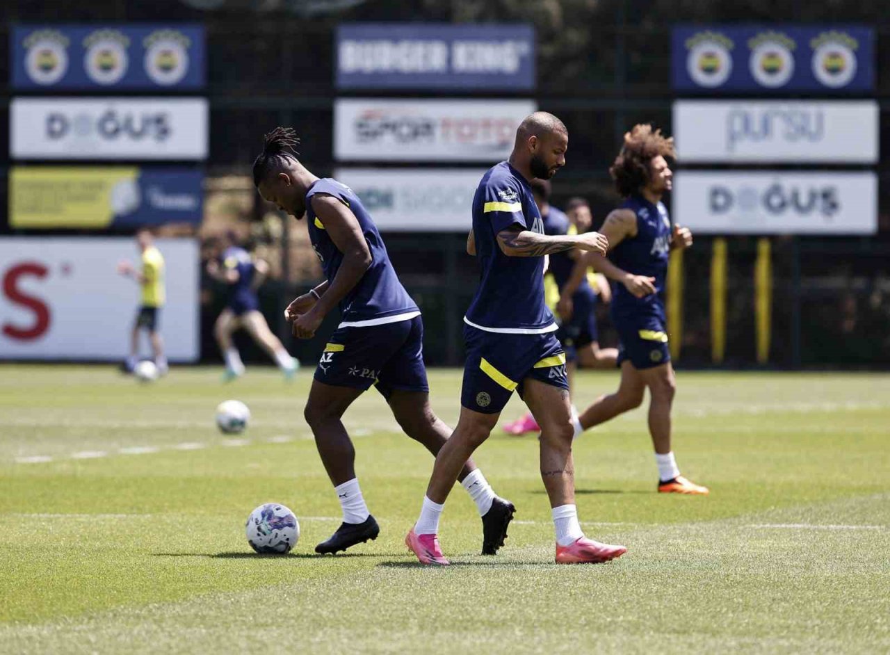 Fenerbahçe’de kupa maçı hazırlıkları sürüyor