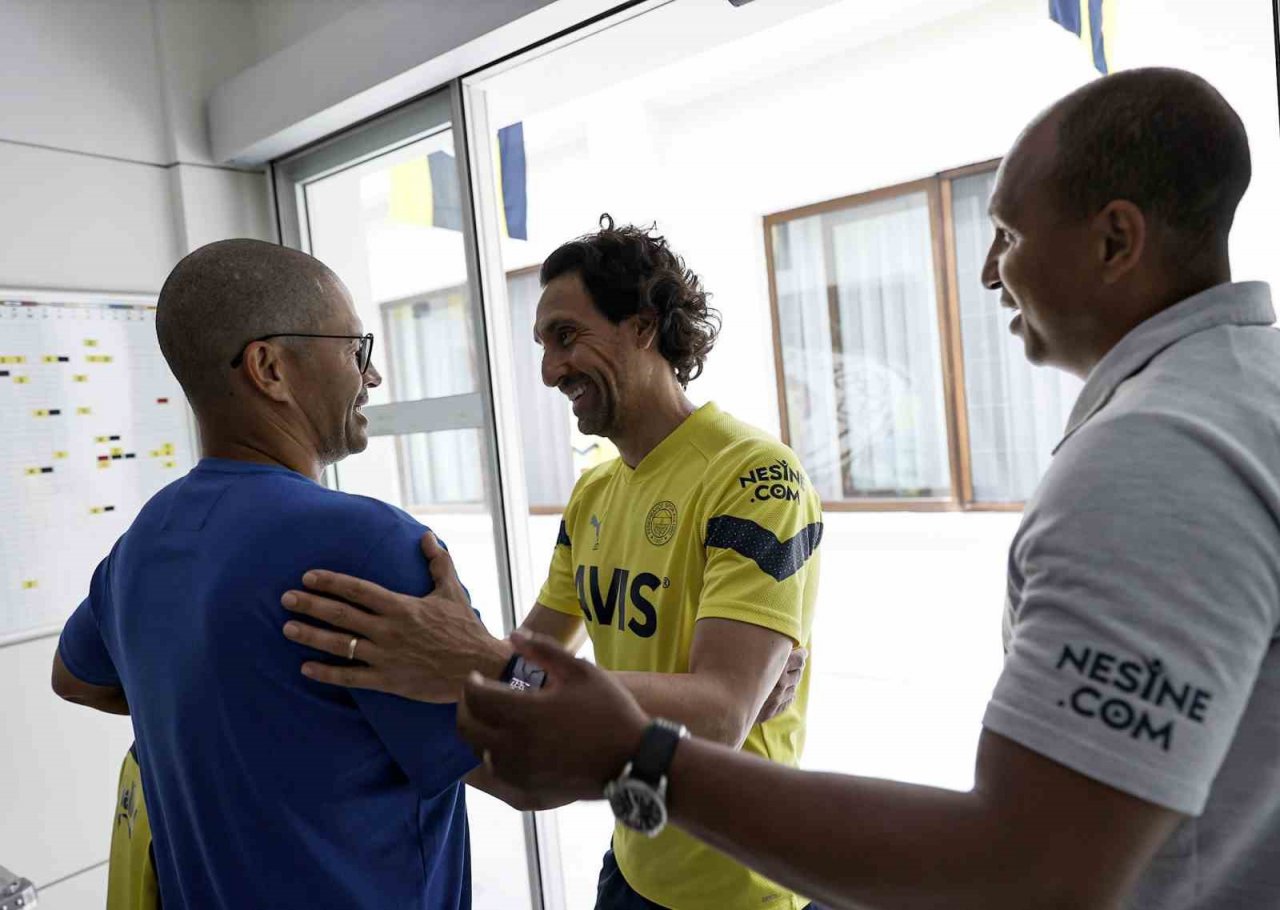 Alex de Souza’dan, Fenerbahçe’ye ziyaret