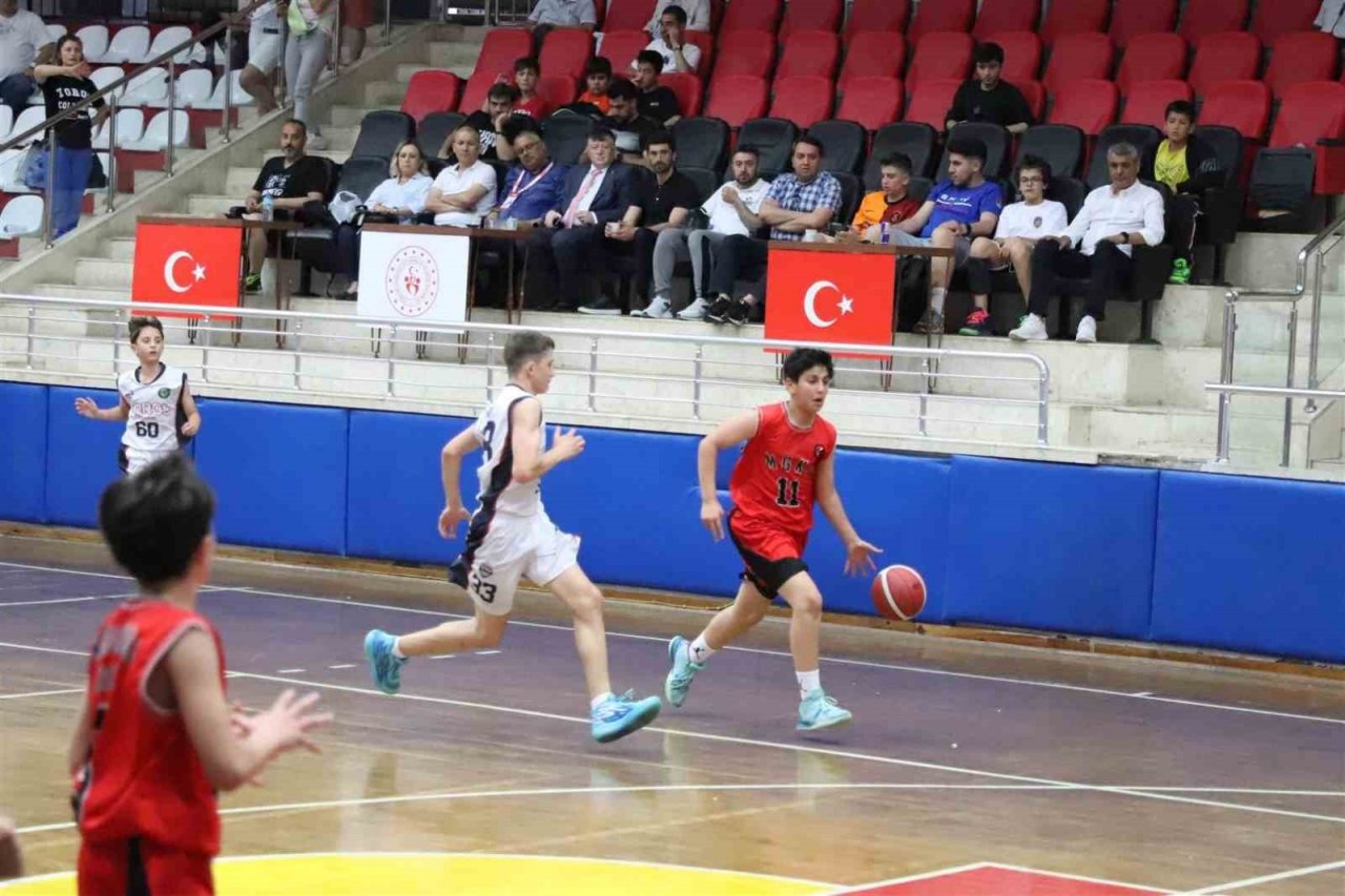 Küçükler Basketbol Türkiye Şampiyonası sona erdi