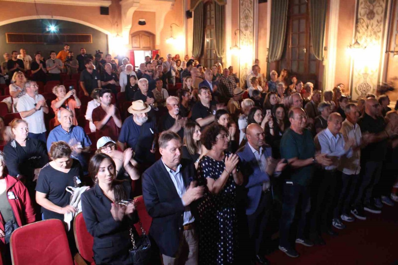 Kanto kraliçesine anma töreni