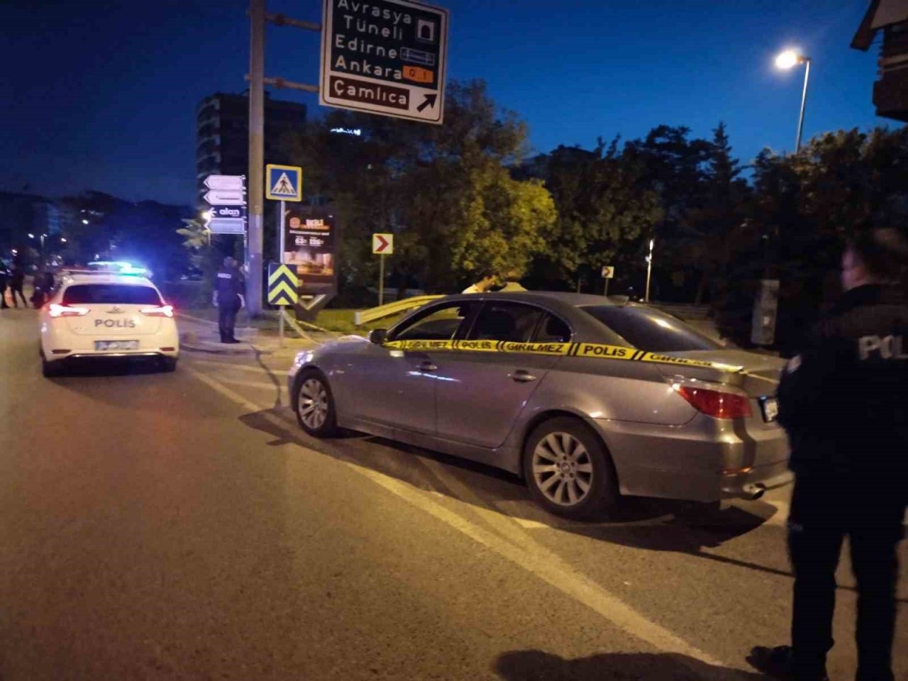 Kadıköy’de silahlı kavga: 3 yaralı