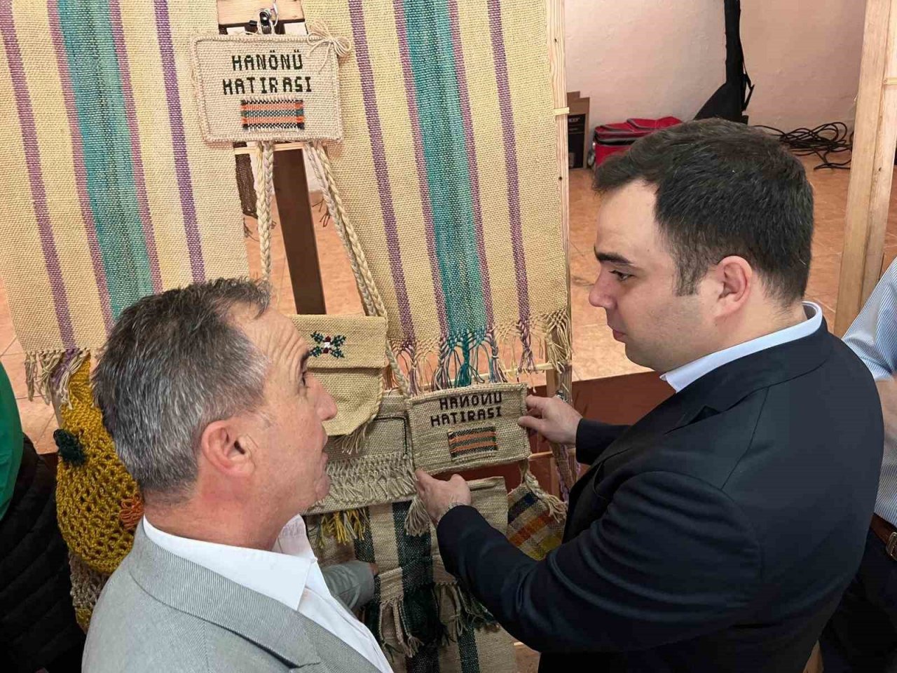 Kursiyerlerin el sanatları ürünleri beğeniye sunuldu