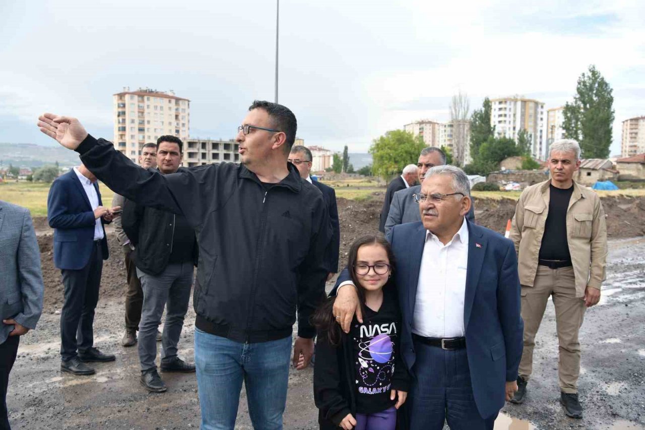 Başkan Büyükkılıç: “Kayseri’mizin bizi seven, güvenen insanlarına ne yapsak az”