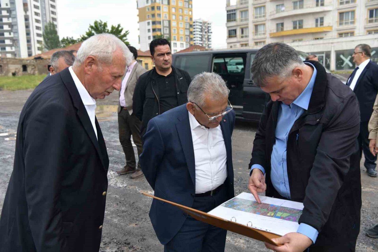 Başkan Büyükkılıç: “Kayseri’mizin bizi seven, güvenen insanlarına ne yapsak az”