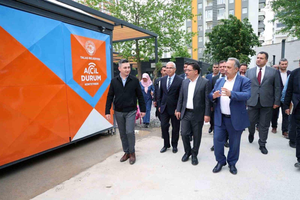 Vali Çiçek, Talas’ın acil durum konteynerini örnek gösterdi