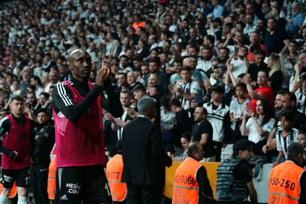Konyaspor Fenerbahçe'ye çalıştı! Beşiktaş'a boyun eğmedi