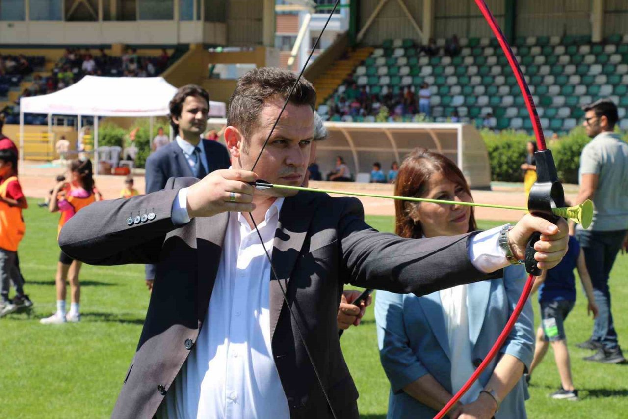 Muğla’da Geleneksel Çocuk Oyunları Şenliği düzenlendi