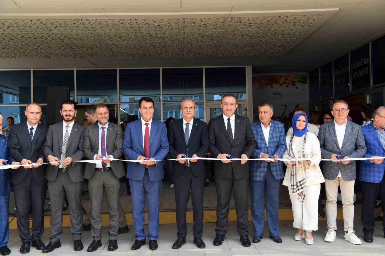 OSMEK’in gurur sergisi