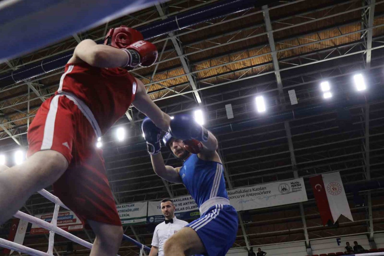 Yıldız Erkekler ve Kadınlar Türkiye Ferdi Boks Şampiyonası tamamlandı