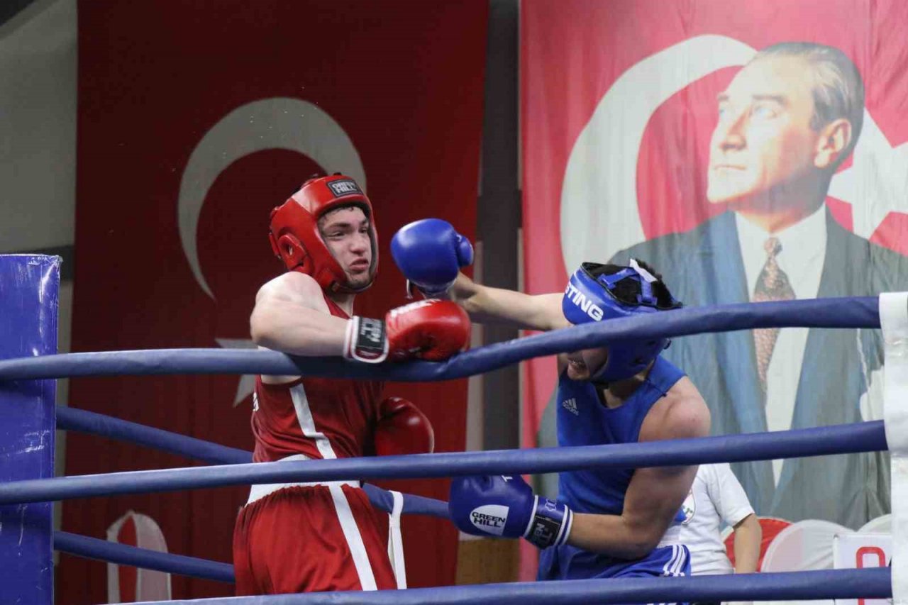 Yıldız Erkekler ve Kadınlar Türkiye Ferdi Boks Şampiyonası tamamlandı