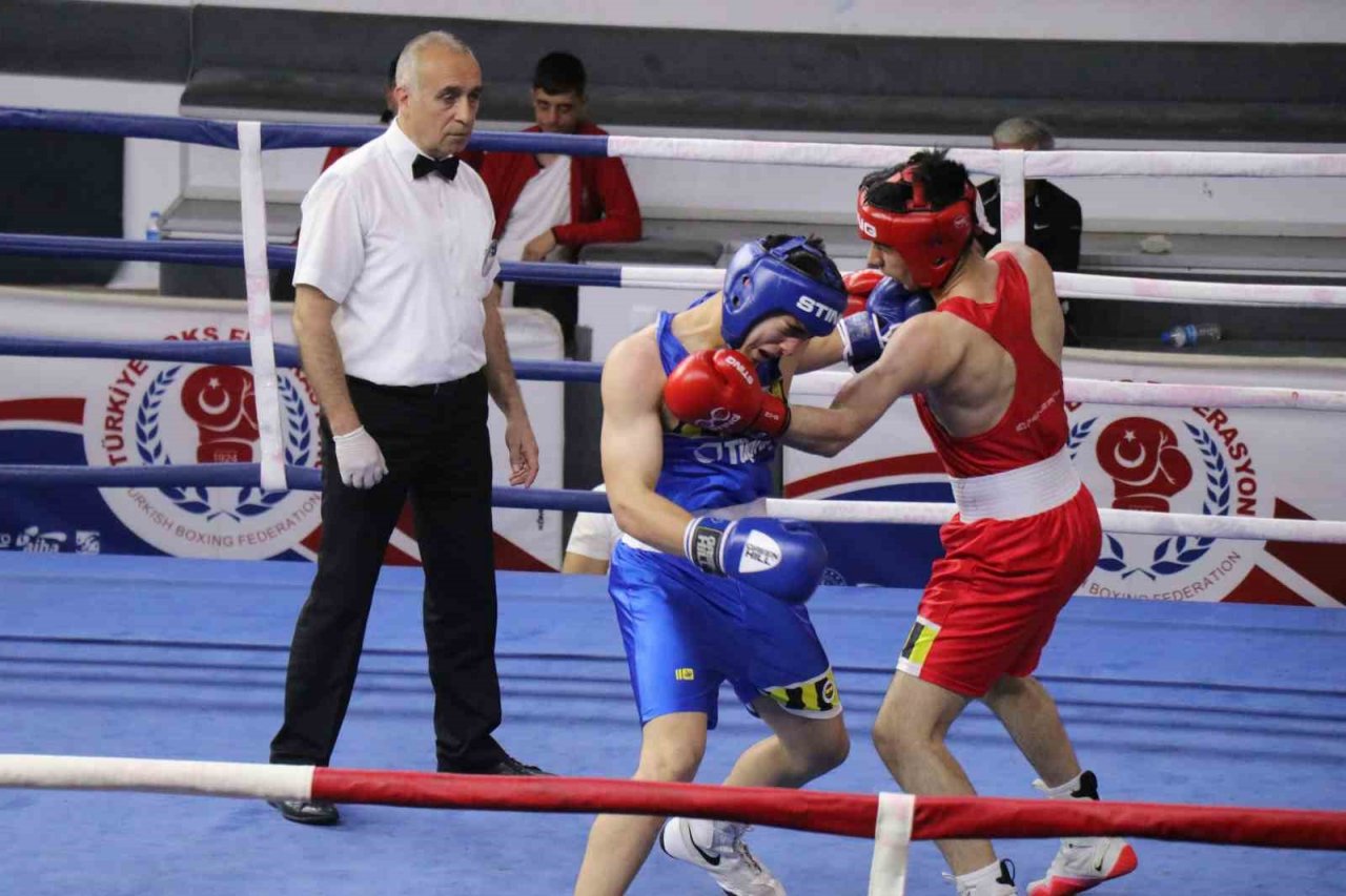 Yıldız Erkekler ve Kadınlar Türkiye Ferdi Boks Şampiyonası tamamlandı