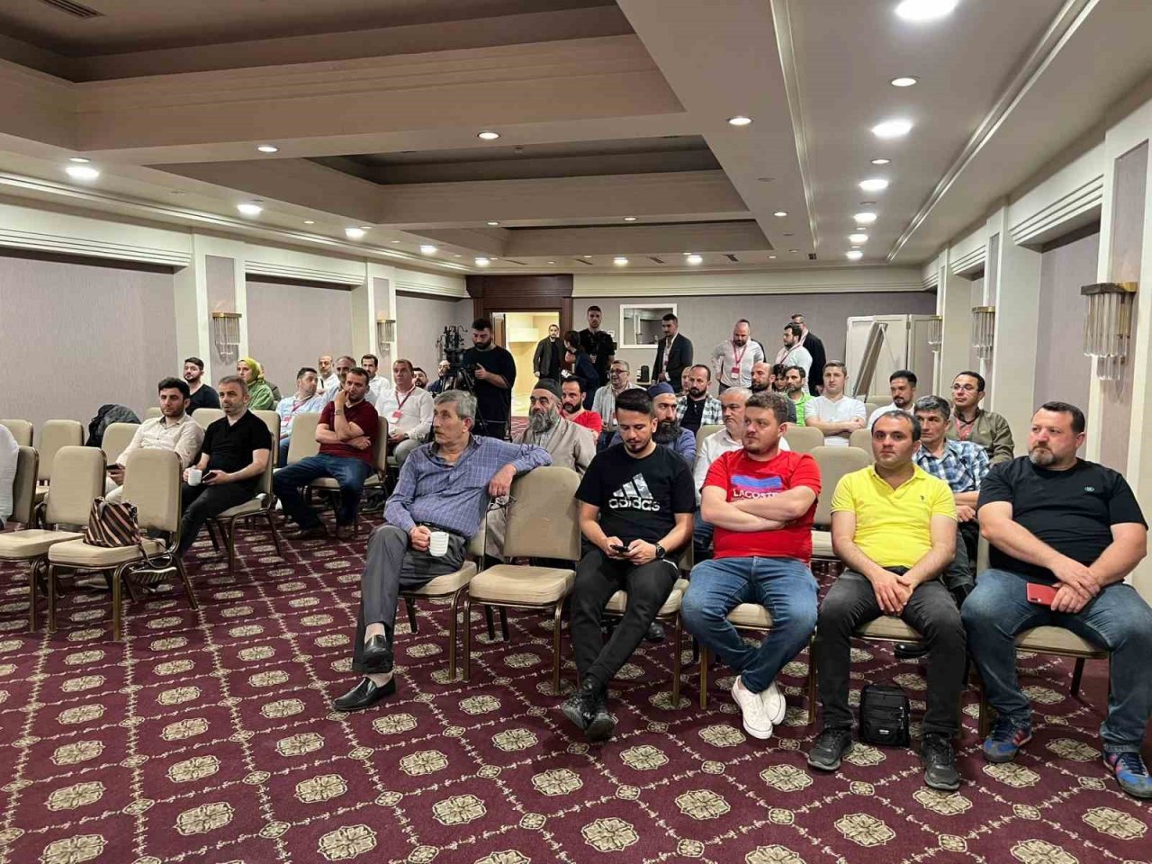 Esnafı güçlendiren iş modeliyle öne çıkan marketler zinciri Trabzon’da esnafla buluştu