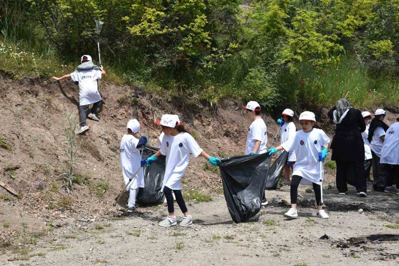 Sındırgı’da temiz çevre etkinlikleri gerçekleşti