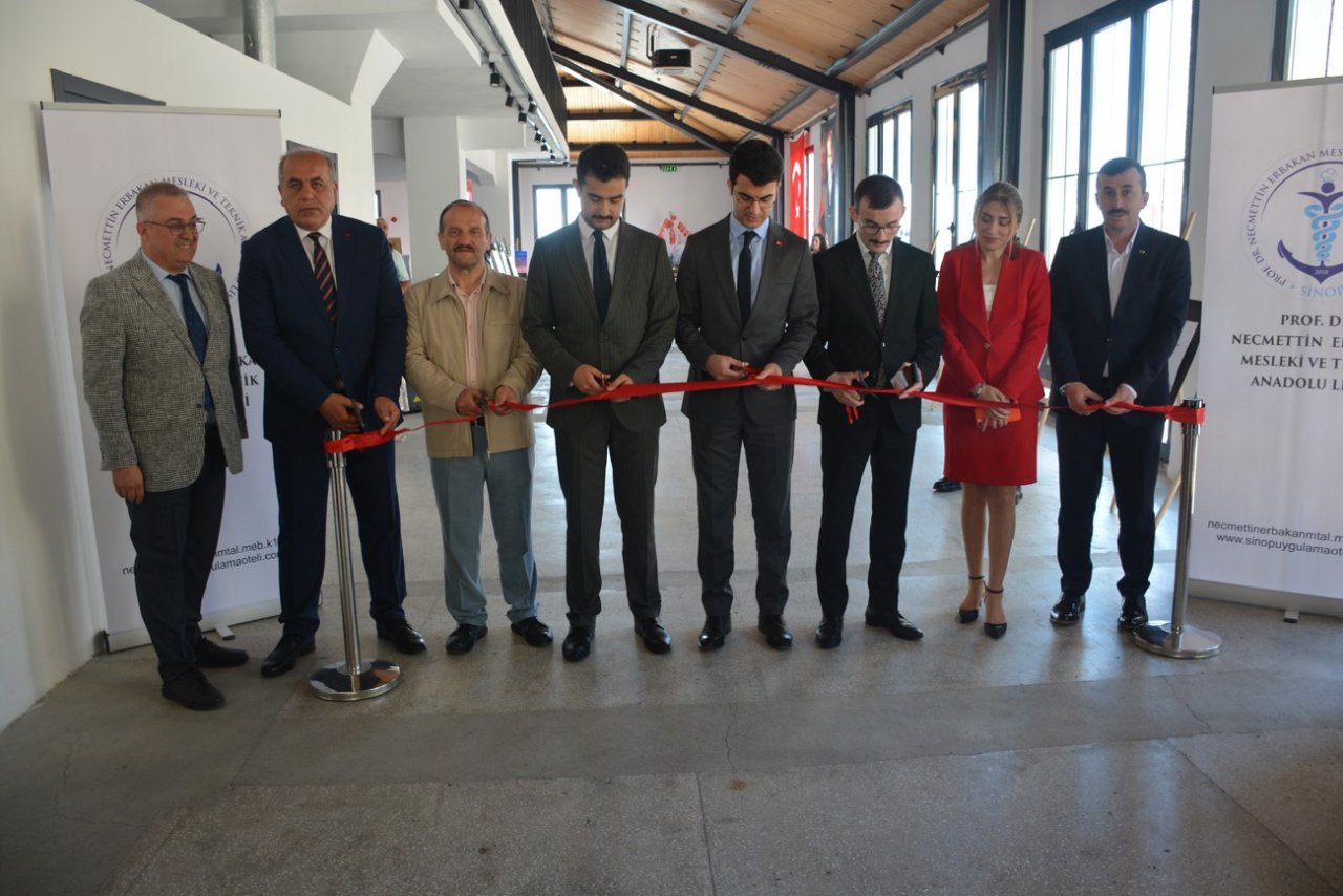 Erbakan Mesleki ve Teknik Anadolu Lisesi’nden yıl sonu resim sergisi