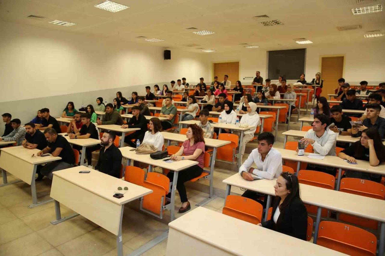 Şırnak MYO, lise öğrencilerine bölümleri anlattı