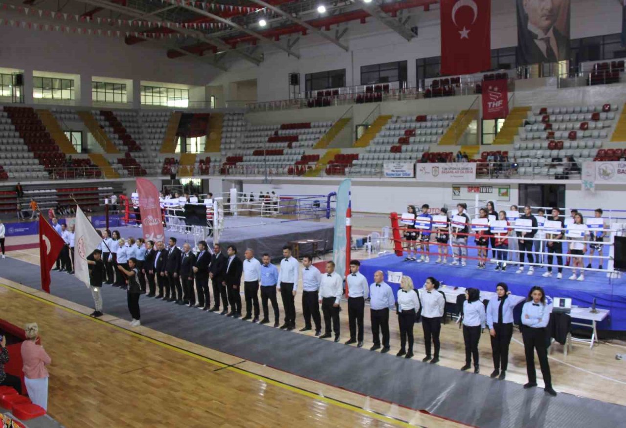 Muay Thai Yıldızlar Türkiye Birinciliği, Sivas’ta başladı