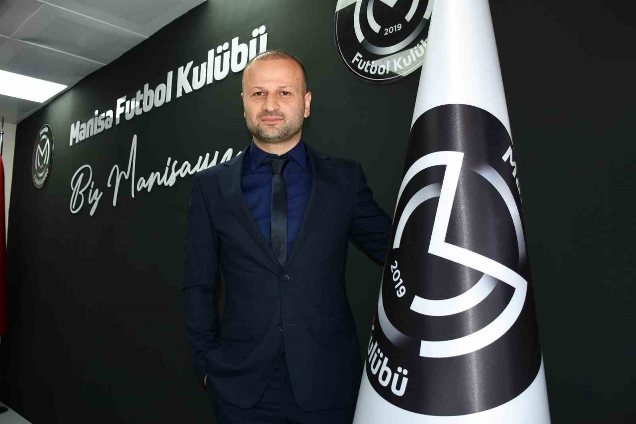 Manisa FK’da, Osman Zeki Korkmaz imzayı attı