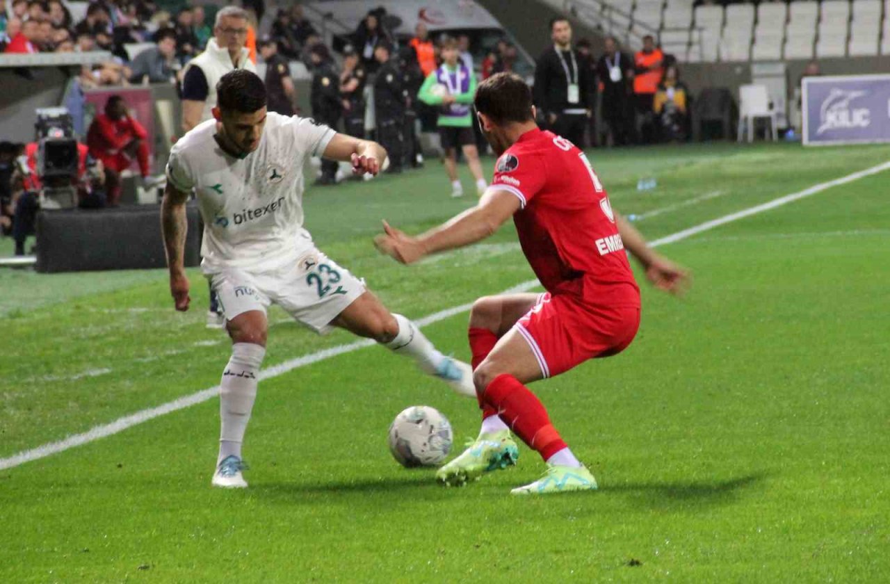 Spor Toto Süper Lig: Giresunspor: 2 - FTA Antalyaspor: 0 (Maç sonucu)