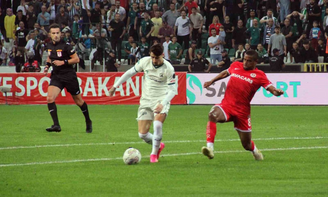 Spor Toto Süper Lig: Giresunspor: 2 - FTA Antalyaspor: 0 (Maç sonucu)