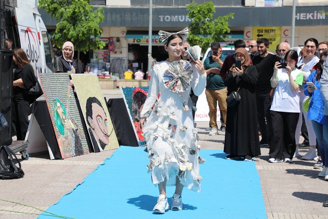 Çevre Haftası kutlamasında “ateş ocağı” ilgi odağı oldu