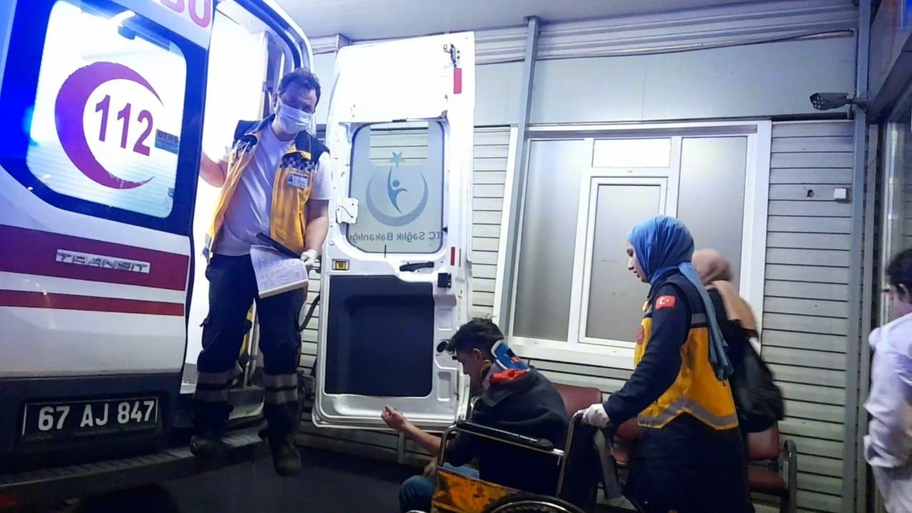 Motosikletiyle kaza yaptı: 1 yaralı