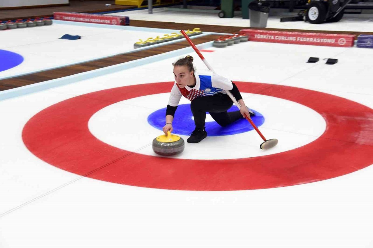 Erzurum’da Curling heyecanı