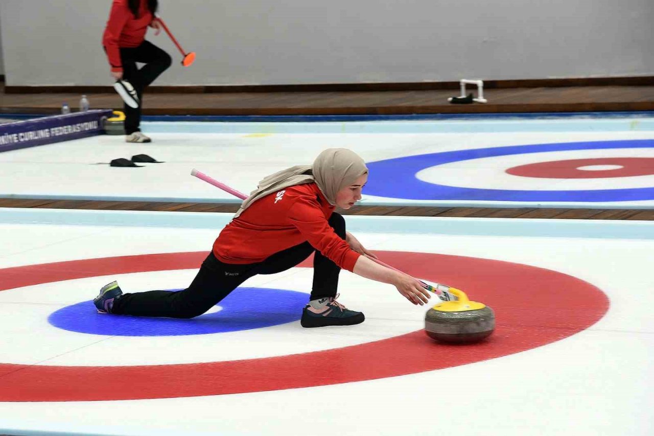 Erzurum’da Curling heyecanı