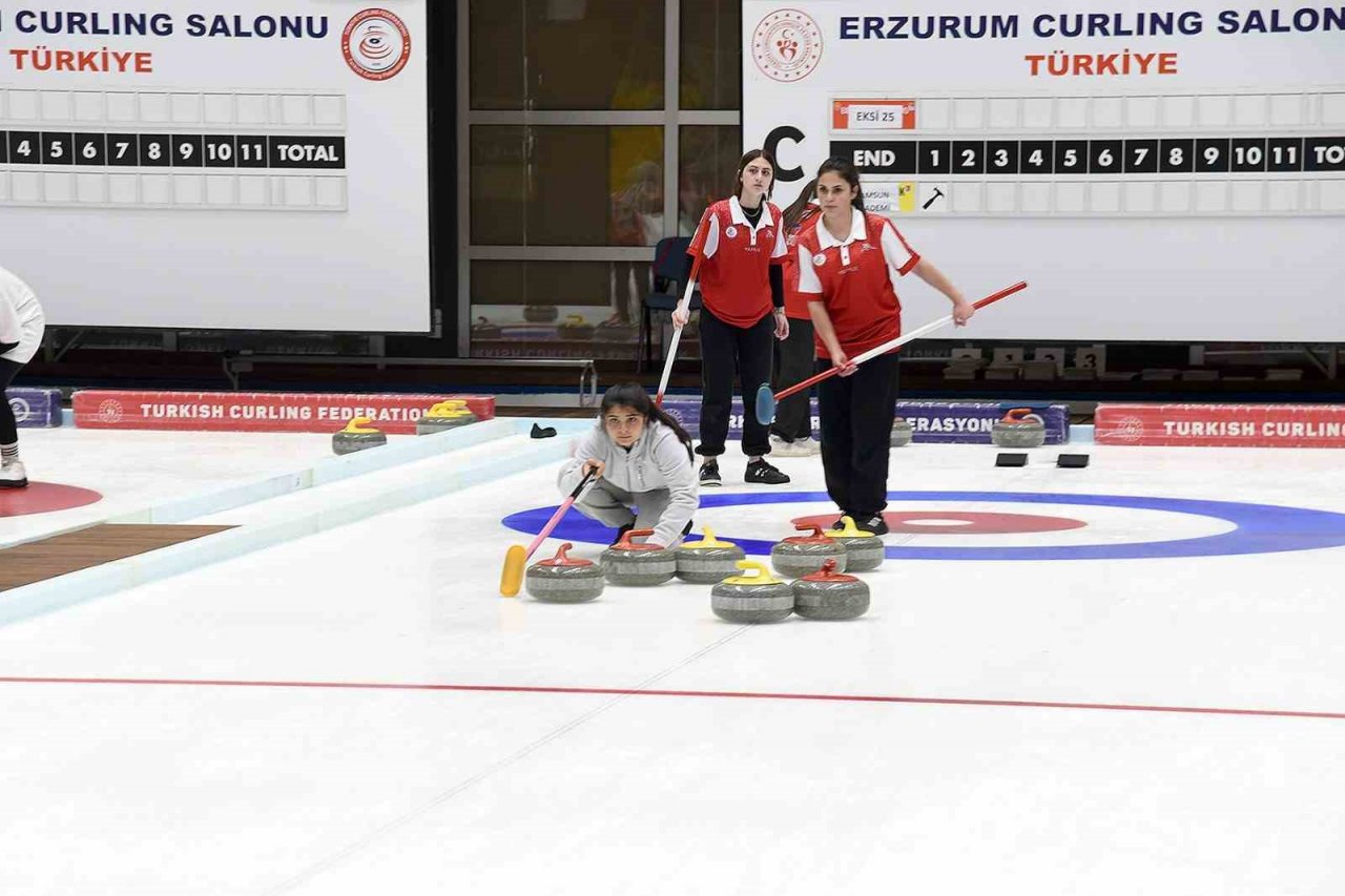 Erzurum’da Curling heyecanı