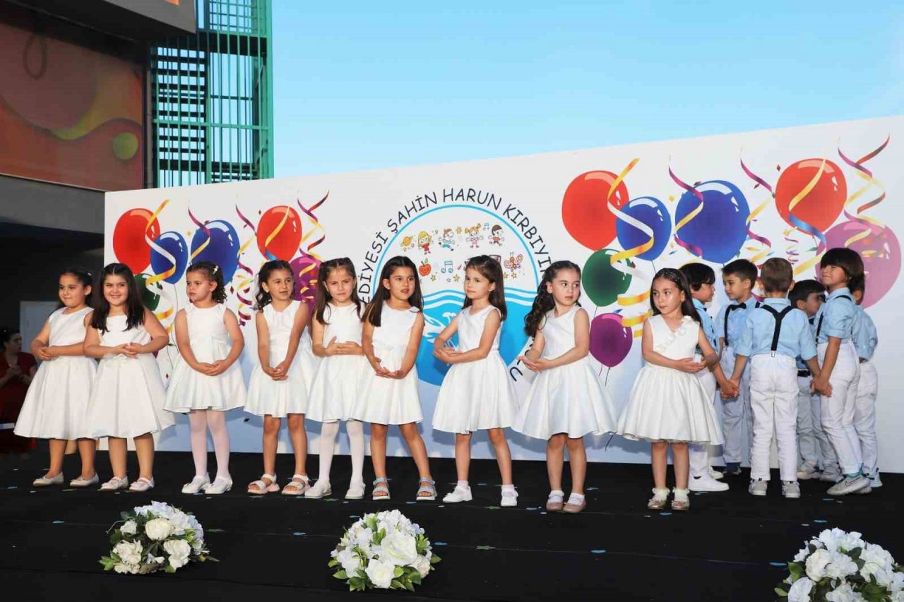 Şahin Harun Kırbıyık Anaokulunda mezuniyet sevinci