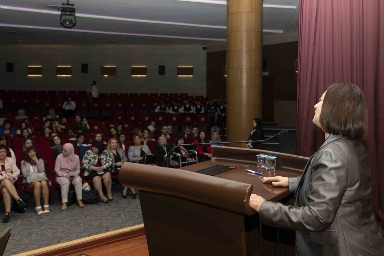 Uluslararası pediatri hemşireliği kongresi sona erdi