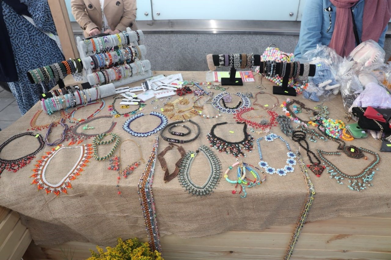 Bağcılar Kitap Fuarı karnaval havasında yaşanıyor