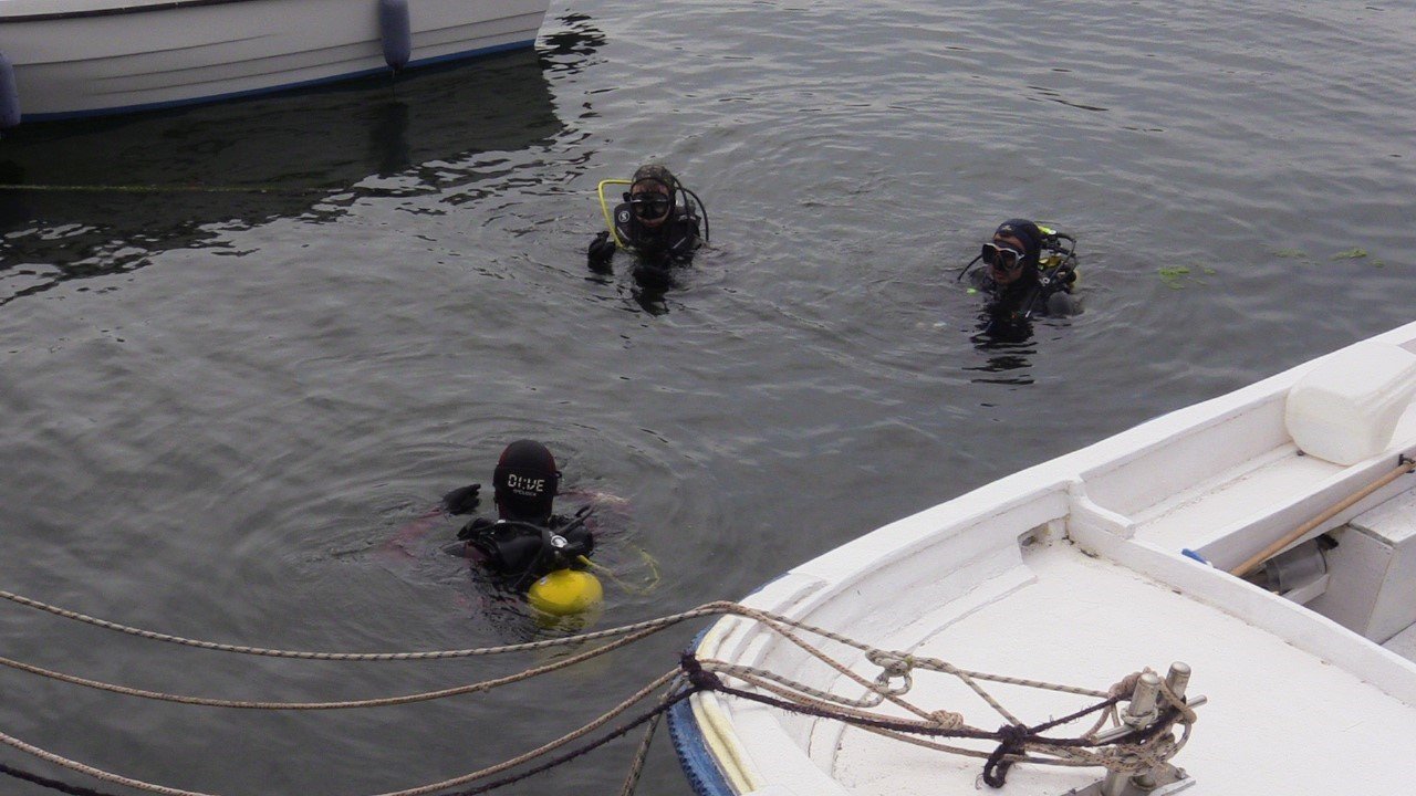 Bandırma sahilinde 1 saatte 780 kilo atık madde toplandı