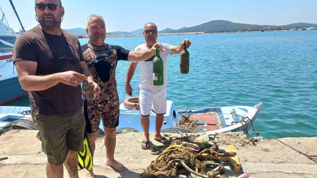 Cunda Adası’nda deniz dibi temizliği yaptılar