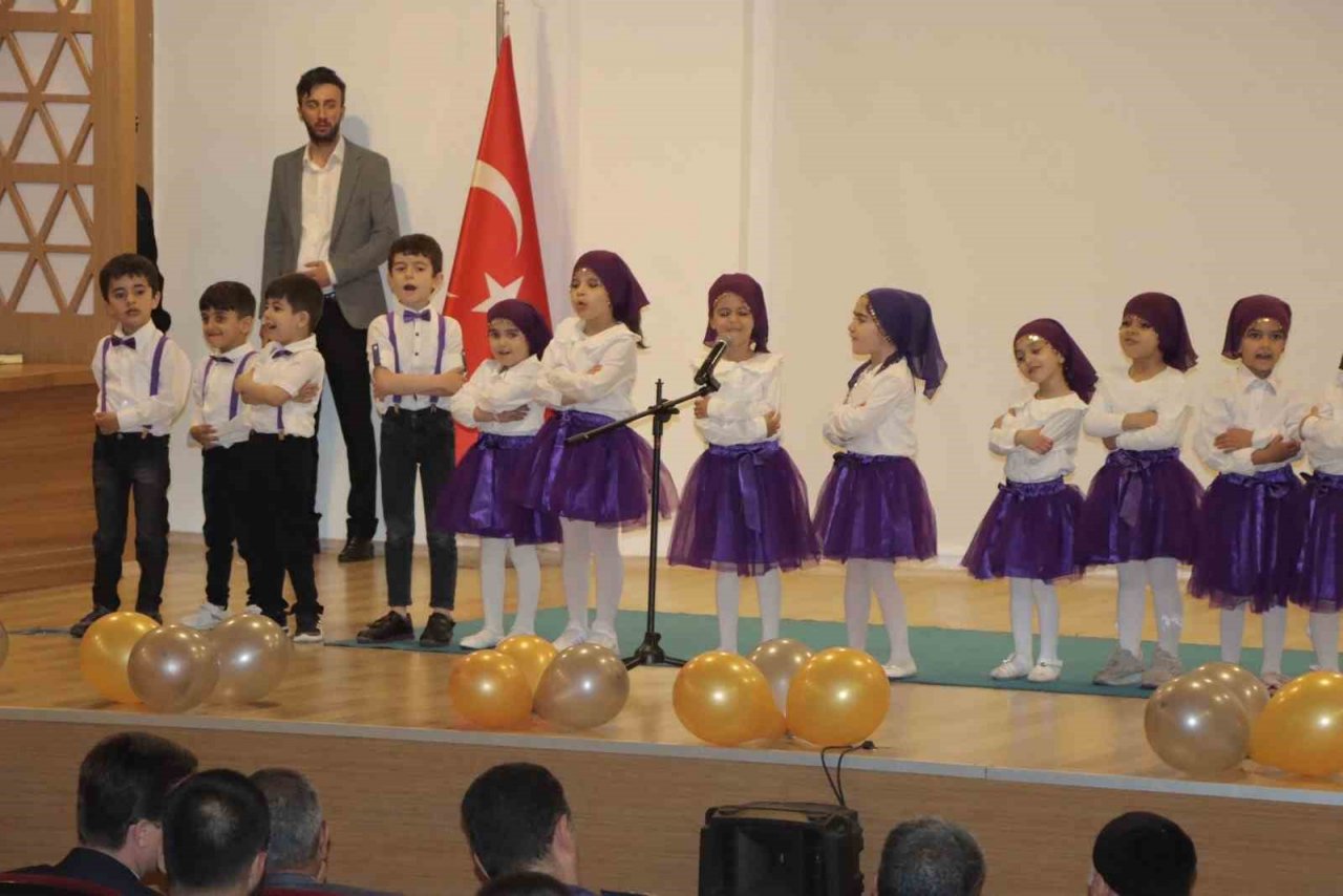 Kur’an kursu öğrencileri için mezuniyet töreni düzenlendi