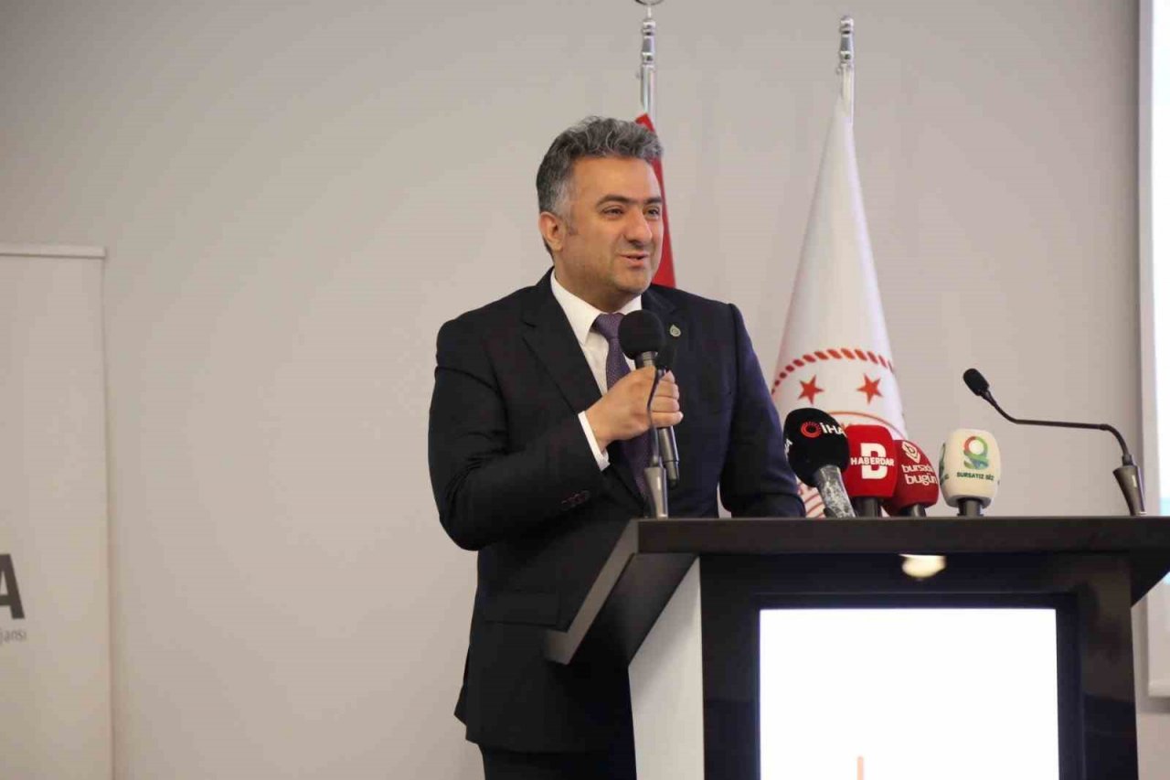 2. Genç Dijital Girişimcilik Akademisi mezunlarını verdi