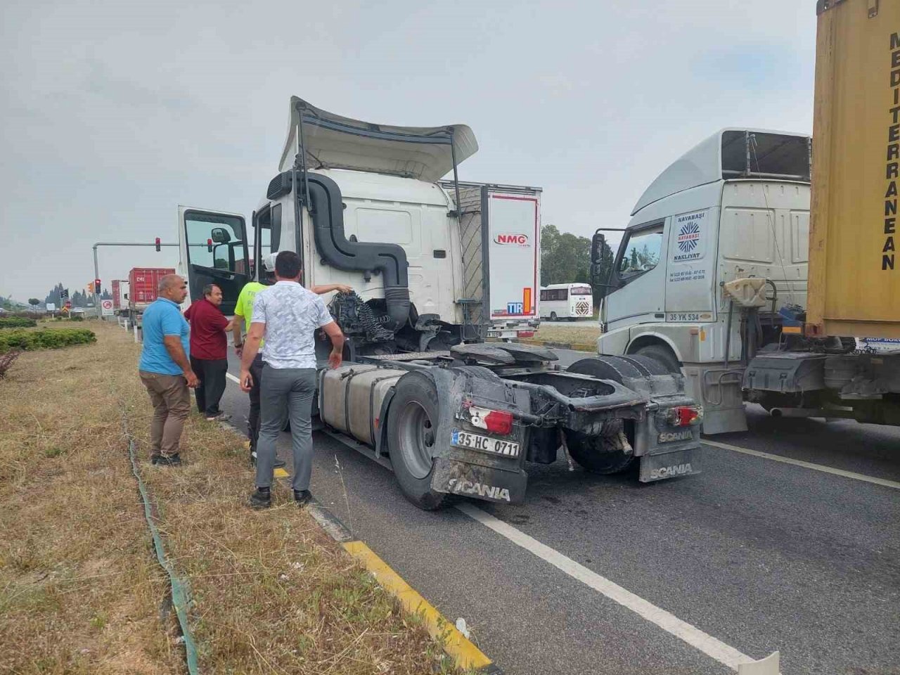 İzmir’de iki ayrı feci kaza: 11 yaralı
