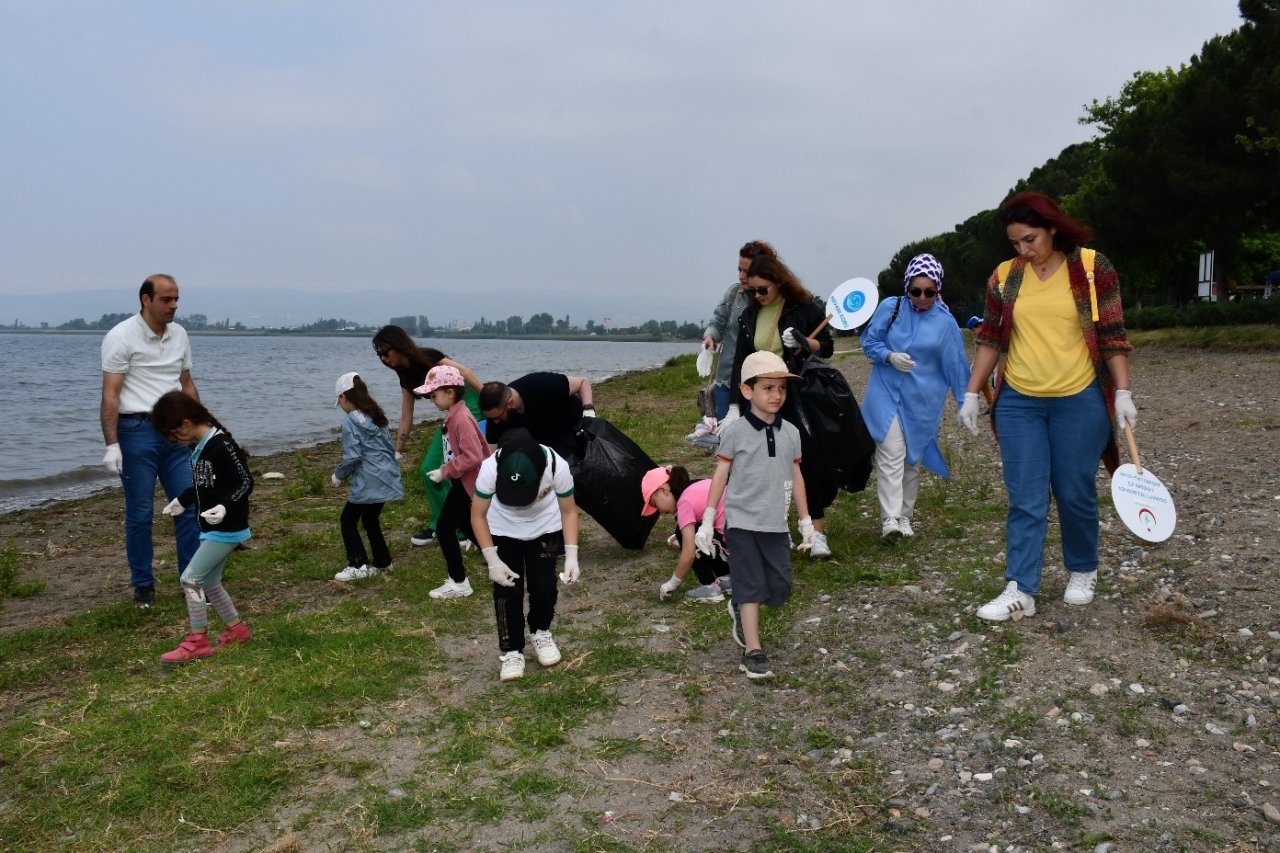 İznik’te miniklerden çevre farkındalığı