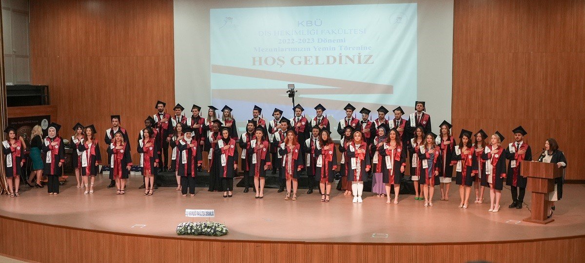 KBÜ Diş Hekimliği Fakültesi ilk mezunlarını verdi