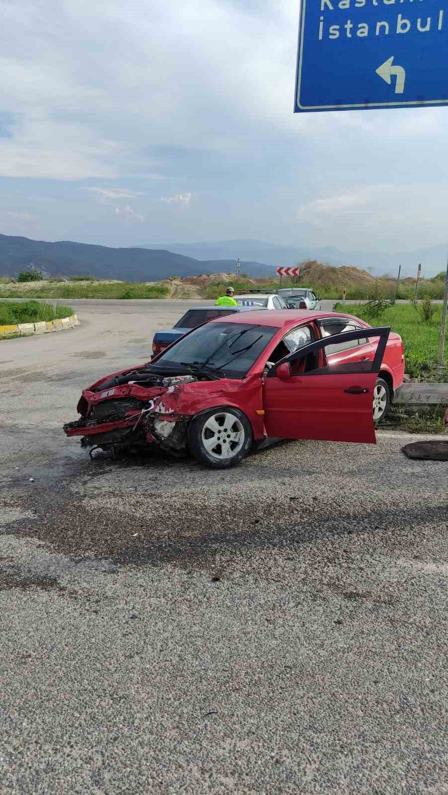 Karabük’te trafik kazası: 3 yaralı
