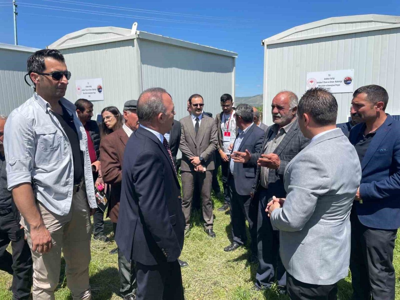 Köylere sıvat ve seyyar çoban evi verildi