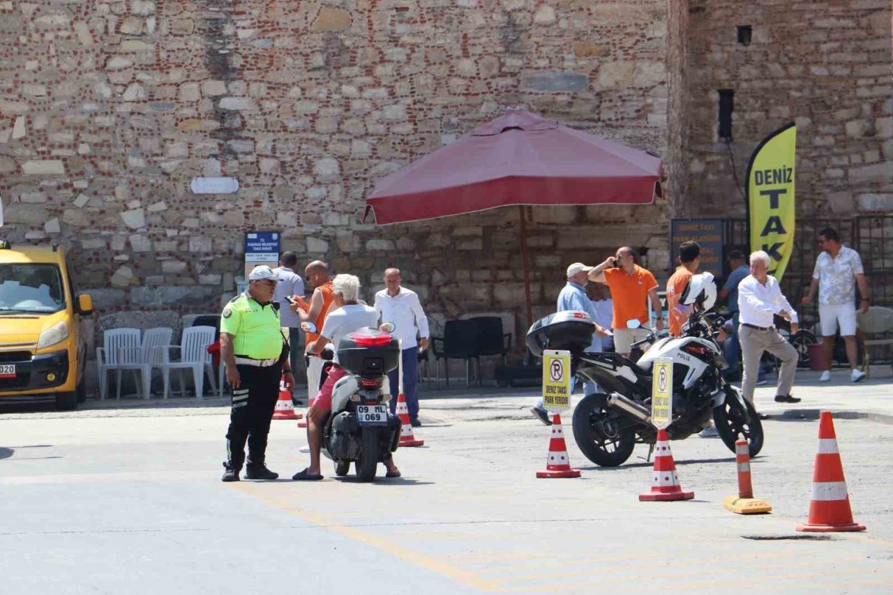 Kuşadası’nda kurallara uymayan motosiklet sürücülerine rekor ceza
