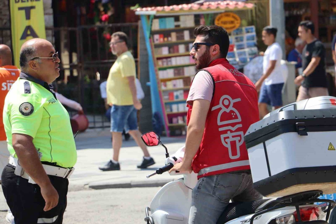 Kuşadası’nda kurallara uymayan motosiklet sürücülerine rekor ceza