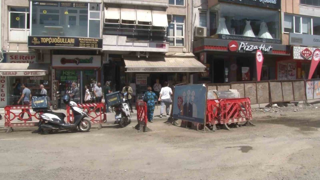 Maltepe’de tünel çalışmasında doğal gaz patlaması: Yol yayalara kapatıldı