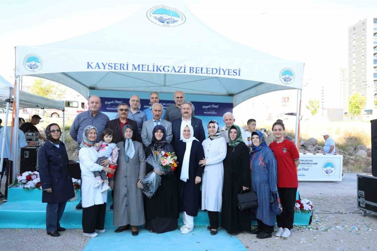 Kemal-Hülya Elmacıoğlu Cami’nin temeli atıldı