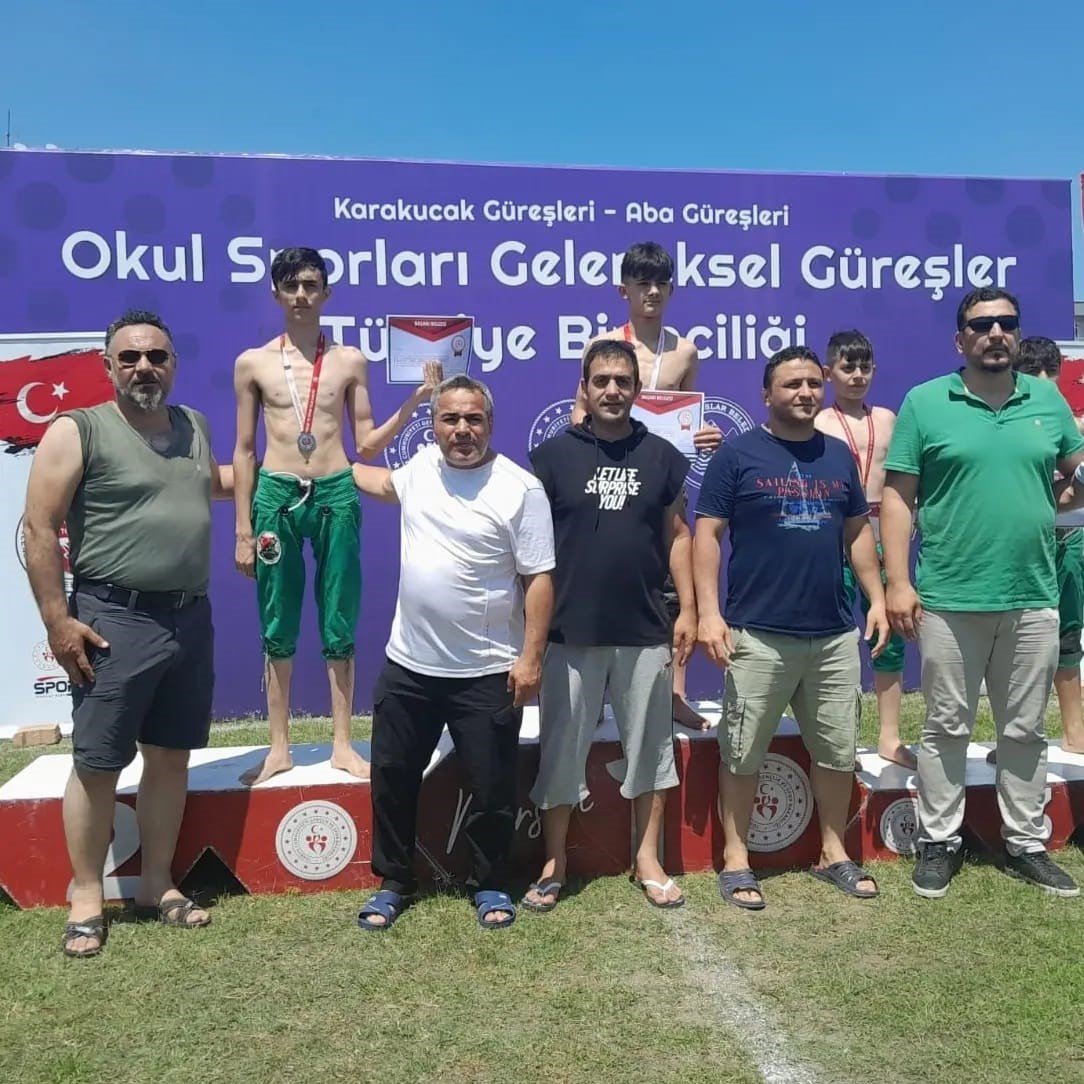 Hasan Kantaş’tan gümüş madalya