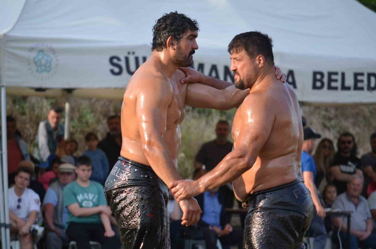 Hüseyin Pehlivan Yağlı Güreşleri’nin şampiyonu İsmail Koç oldu