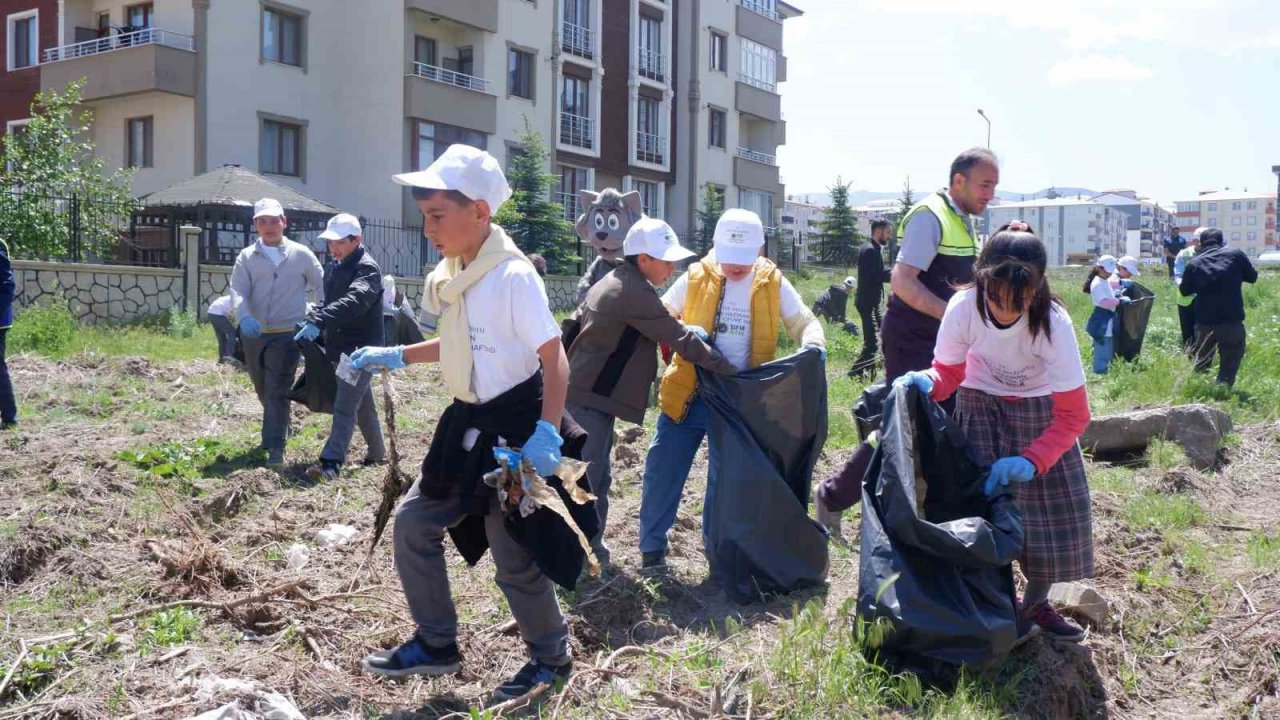 Öğrencilerden örnek çevre farkındalığı