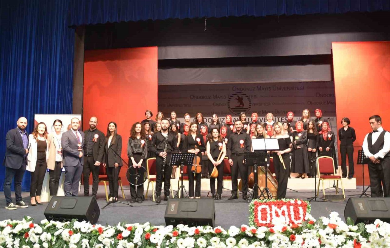 Otizmli çocukların annelerinden konser