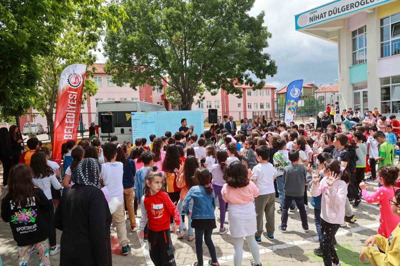 Uşak’ta atık pil toplama yarışması tamamlandı