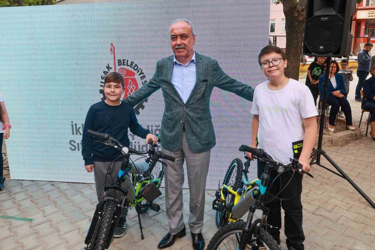 Uşak’ta atık pil toplama yarışması tamamlandı